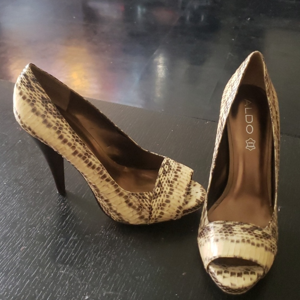 Snake skin Shoes